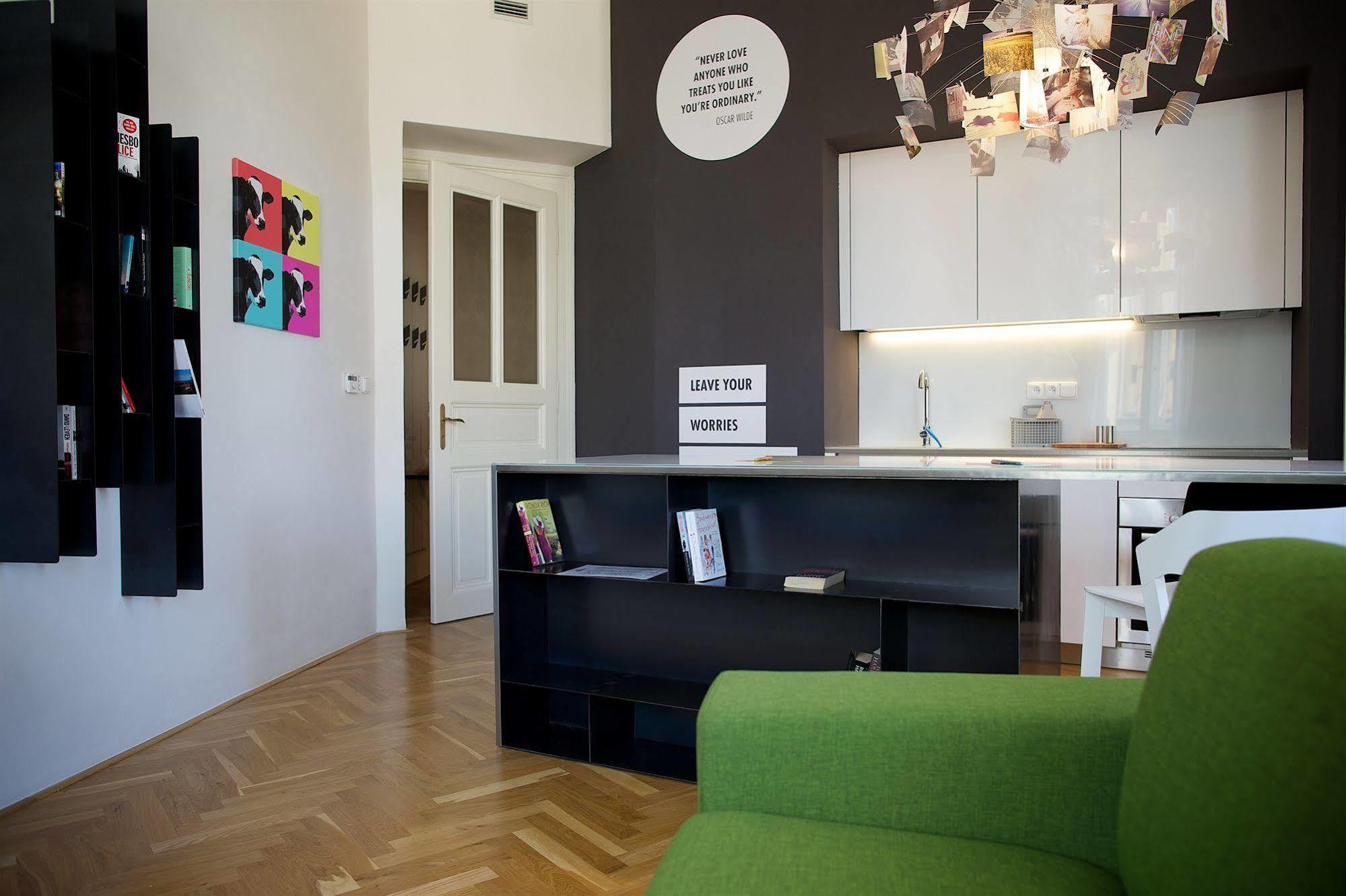 Mooo Downtown Aparthotel Prague Luaran gambar